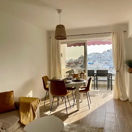 Rosamar Sea View And Pool Διαμέρισμα