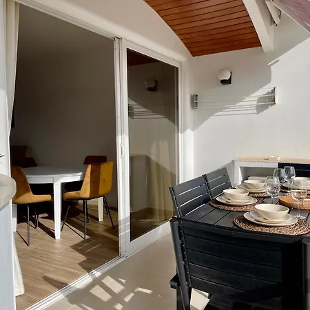 شقة Rosamar Sea View And Pool *